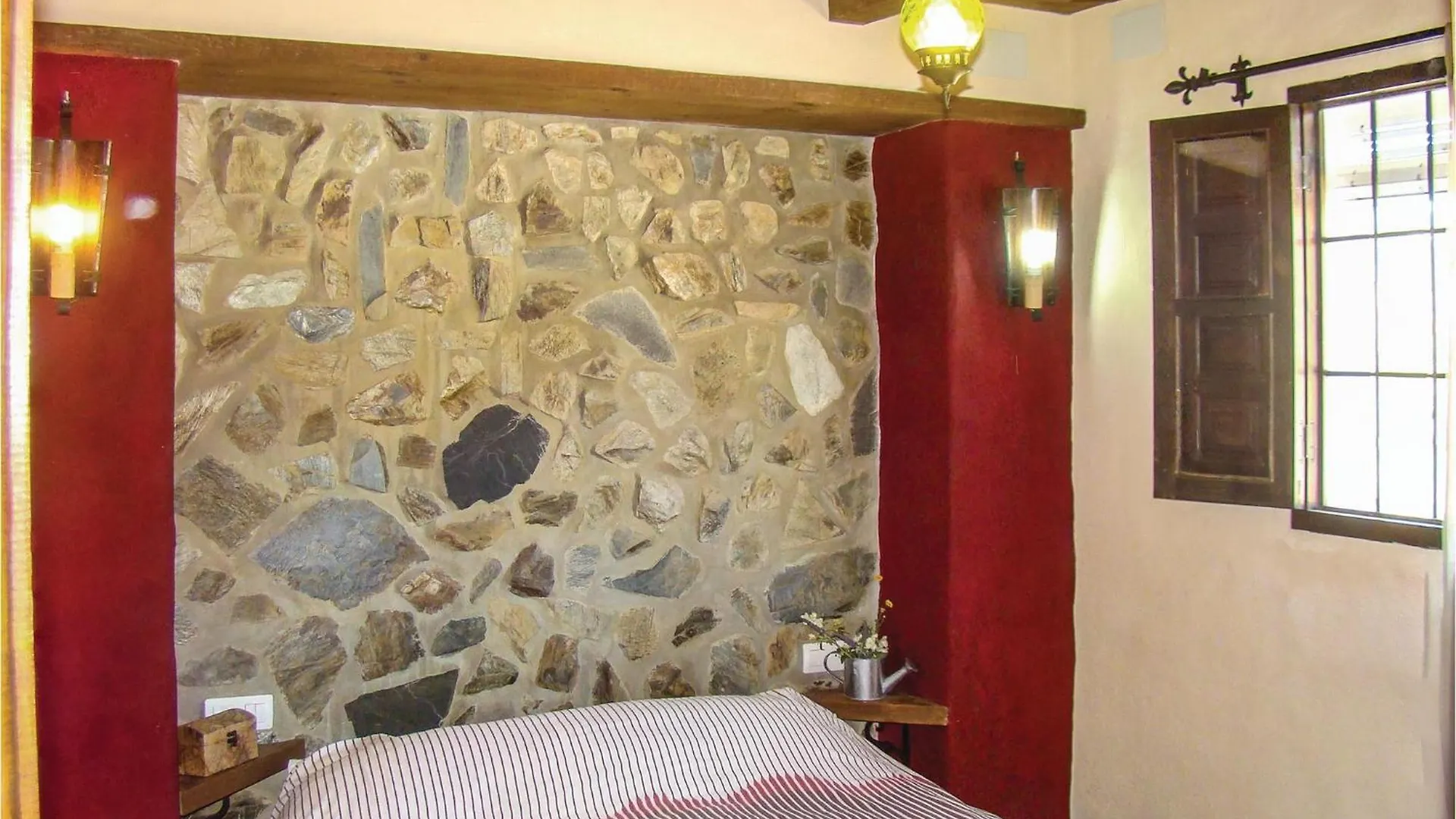 Cozy Home In El Borge With Kitchen