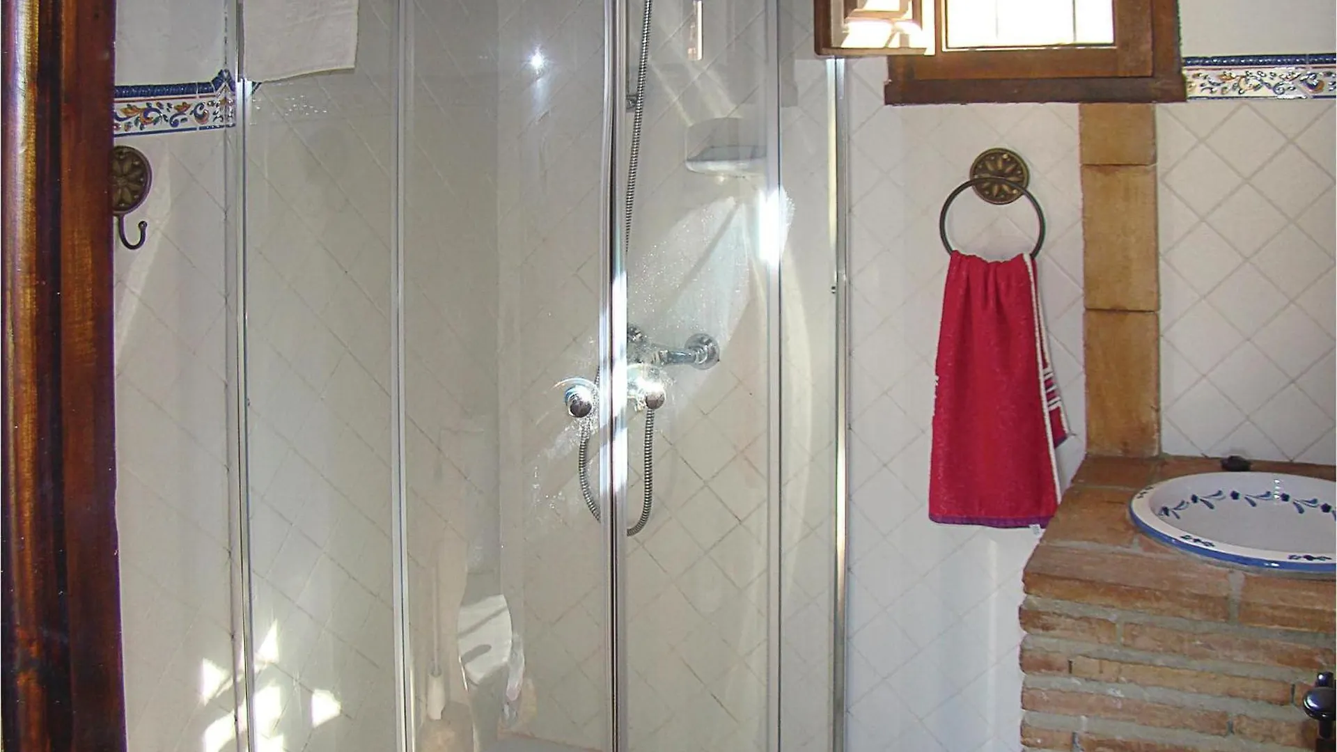 Cozy Home In El Borge With Kitchen Holiday home